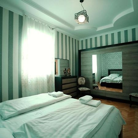 Apartment Old Кутаиси Екстериор снимка