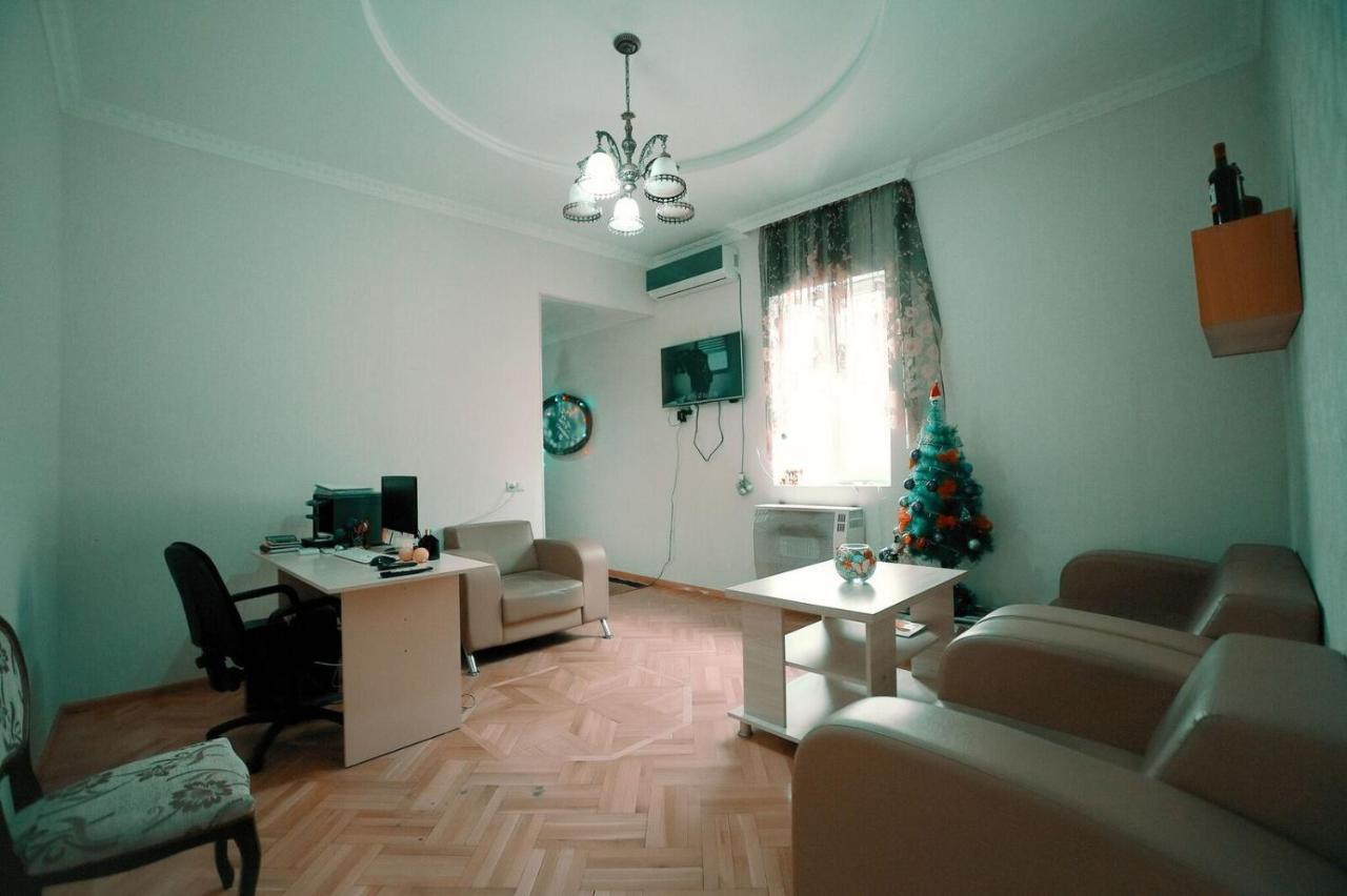 Apartment Old Кутаиси Екстериор снимка